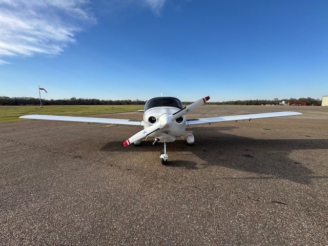 Exterior view of a 2008 Liberty XL-2 for sale in ON
